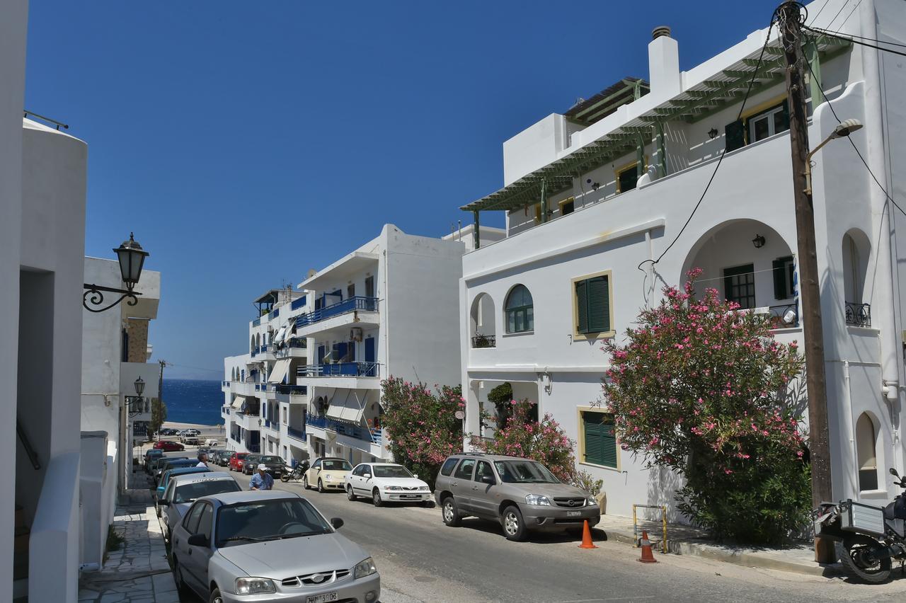 Hotel Πικροδάφνες Tínos Exterior foto